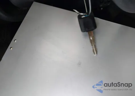 2019 Nissan Versa 1.6 S z USA, uszkodzony, nr VIN 3N1CN7AP9KL832612